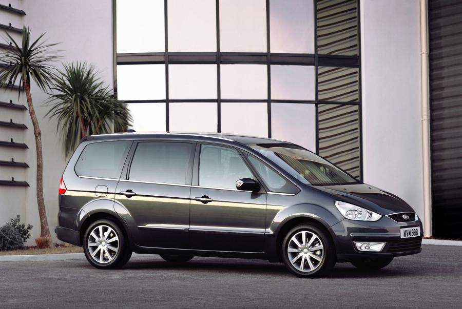  Ford Galaxy 2000 года  (фото 34 из 87)